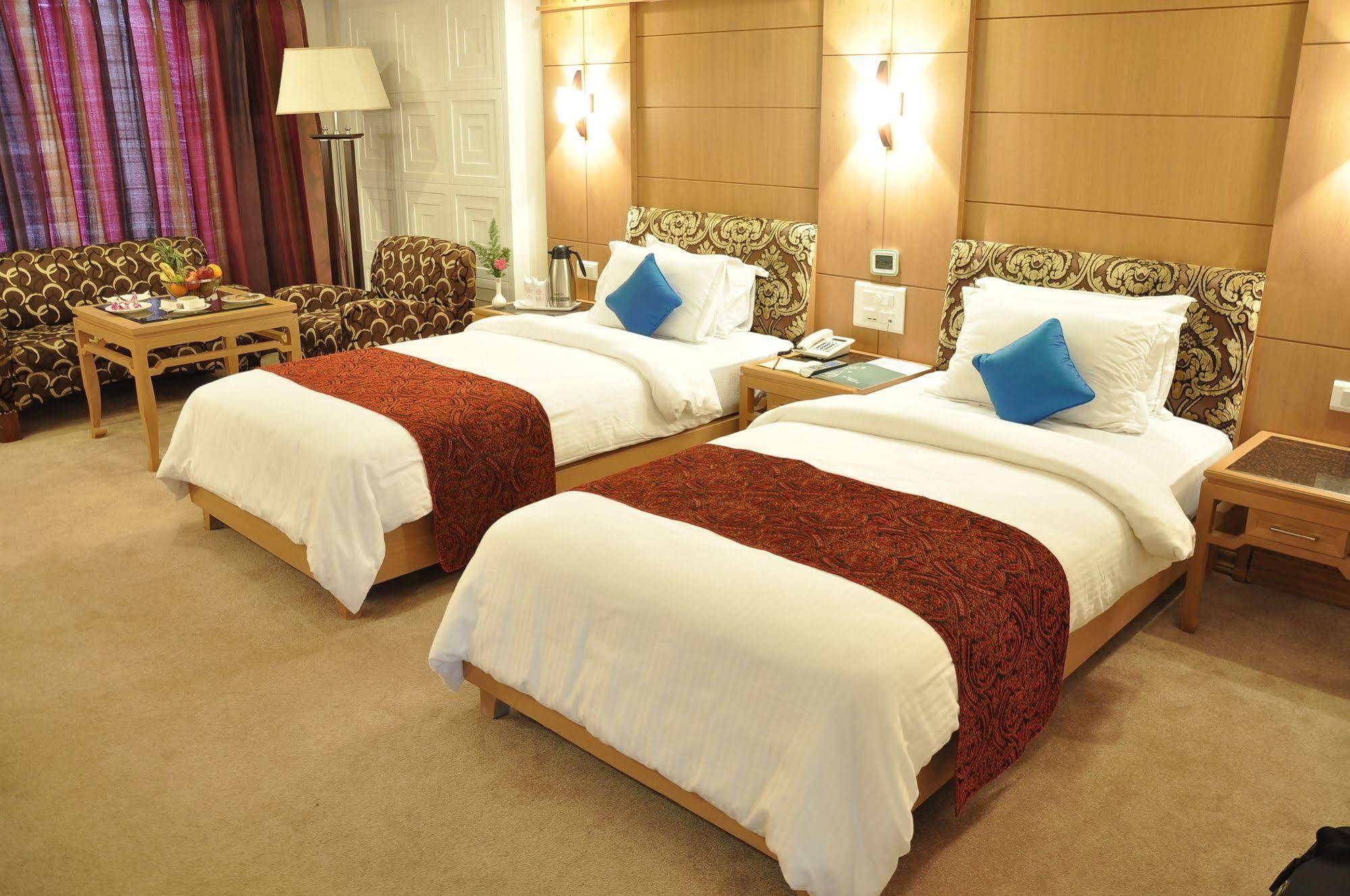Hotel Babylon Inn Raipur  Exterior photo