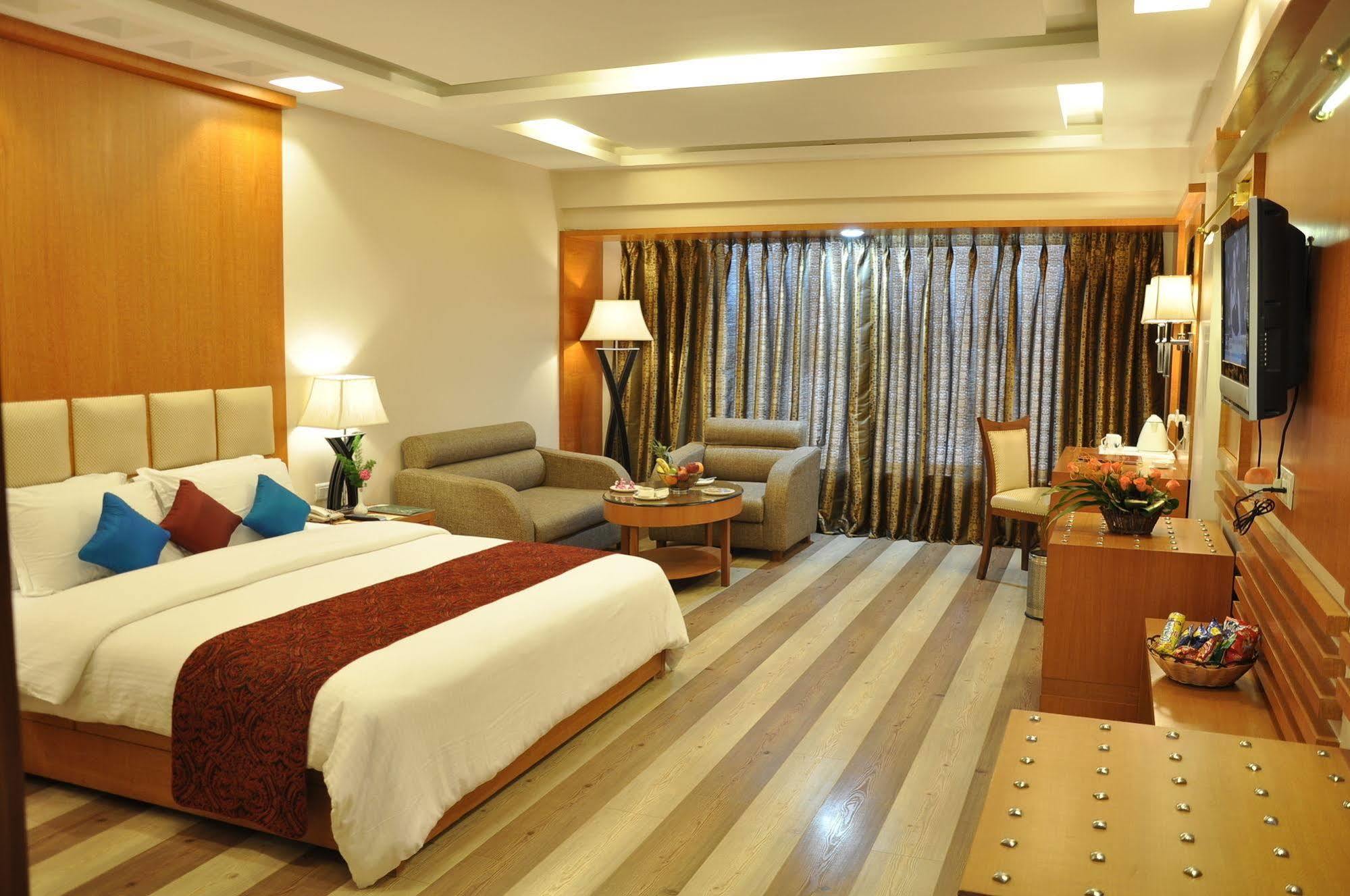 Hotel Babylon Inn Raipur  Exterior photo